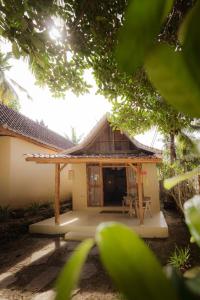 The Yellow Door Spa Retreat