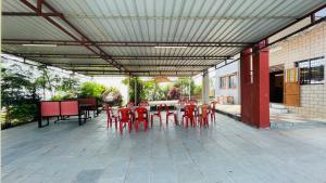 Kaas Hill Resort