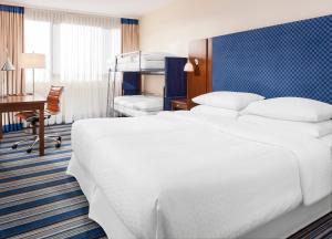 Classic Triple Room room in Arthotel Ana im Olympiapark