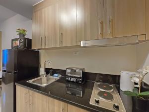 1BR Condotel with Balcony at FAME Residences #FM50-1