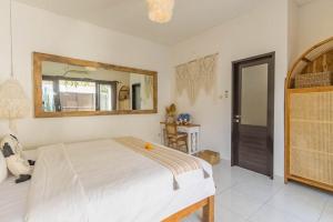 Cozy villa 2bdr in Seminyak , pool,800m beach