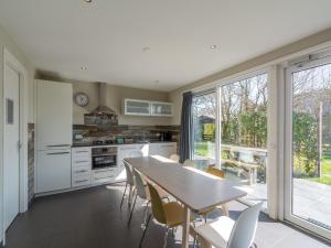 Holiday Home Callantsoog with Jacuzzi