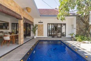 Cozy villa 2bdr in Seminyak , pool,800m beach