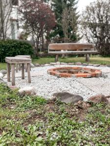 Rustikal Apartment with Garden and Free Parking