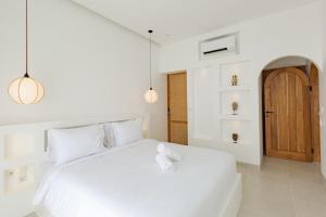 Brand New 2BR Designer Villa 18