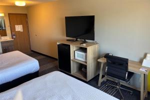 Queen Room with Two Queen Beds - Non-Smoking room in Super 8 by Wyndham Rexburg