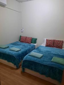 Near Central Festival Hat Yai,5-8 people