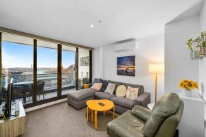 Upper West Side Gem on 25th Floor with pool and gym