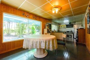 Biệt Thự Có Hồ Bơi Riêng (Villa with Private Pool)