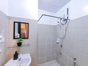 1BR Condotel Ridgewood Towers Near Airport #RW04-1