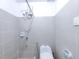 1BR Condotel Ridgewood Towers Near Airport #RW04-1