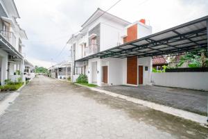 Grand Kalasan Homestay Jogja