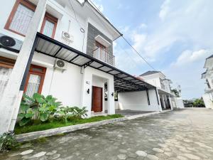 Grand Kalasan Homestay Jogja