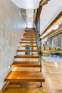 Stylish Old Town Apartment With Sauna