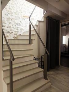 Lécrin de Sisteron - lac, centre-ville et parking