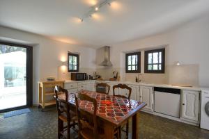 Magnifique Bastide Provençale avec piscine entièrement privatisée