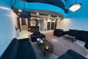 Hotel B K House