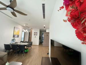 Chiy APT - Căn hộ dịch vụ cao cấp Vinhomes Skylake HaNoi