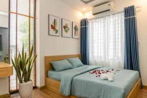 New Hana House Homestays My Khe Beach with 2 BR