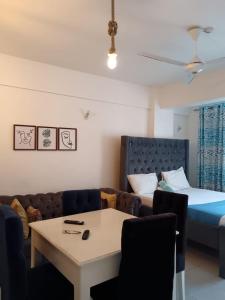 5 Minutes to the Beach - Studio