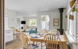 Amazing Home In Løkken With Wifi