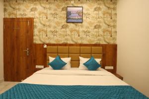 hotel pride & restaurant