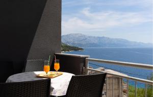 Stunning Apartment In Omis