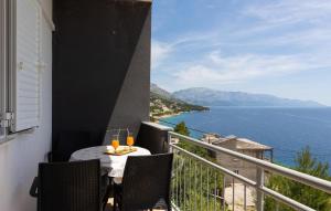 Stunning Apartment In Omis