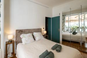 "Le Méditerrannée" by EnjoyNice, breathtaking sea view, 2 terraces and Airco