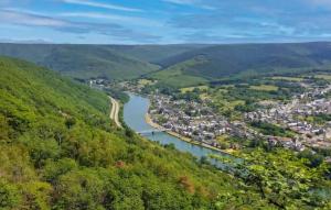 Appartements Appartement Proche De La Meuse : photos des chambres