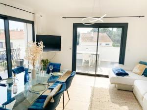 Top of House, private Pool Spa 7 people