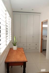 Gorgeous 1-bedroom Sandton flat