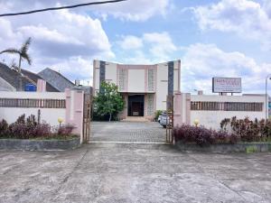 RedDoorz Syariah near Masjid Al-Aqsha Klaten