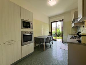 WELCOME RIVIERA - Ruentes 87, splendido appartamento vista mare con giardino interamente ristrutturato nel 2025