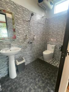 Stone Paradise Homestay