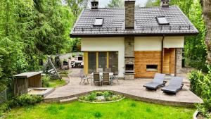 Mazursko - komfortowe domy 8 osobowe nad jeziorem, balia lub sauna