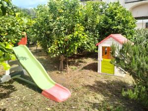 Oplontis Garden - holiday apartment near Pompeii