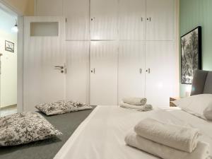 Athina in Athens 5 min to Metro Station