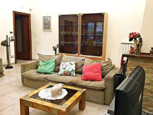 Oplontis Garden - holiday apartment near Pompeii