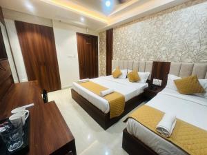 hotel deep palace