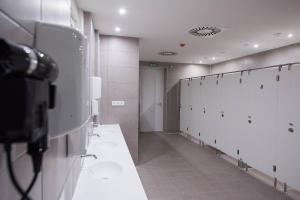 Bed in 6-Bed Mixed Dormitory Room room in Bluesock Hostels Madrid