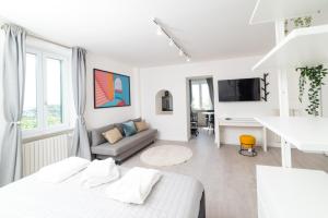 Seaview, Two Pools, Sauna & Relax - Suite Dorotea