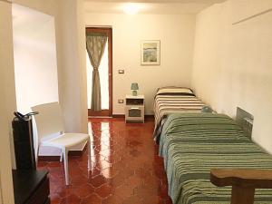 Oplontis Garden - holiday apartment near Pompeii