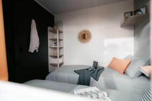 Campings Camping 3 etoiles - Piscine - ccbbhdi : photos des chambres