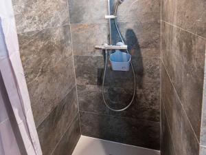 Campings Camping 3 etoiles - Piscine - ccbbhdi : Appartement
