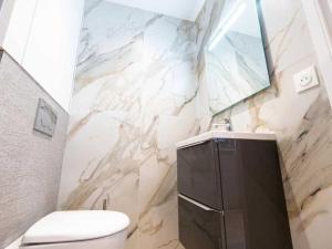 Campings Camping 3 etoiles - Piscine - ccbbhdi : Appartement 2