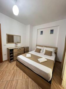 Gresis Home