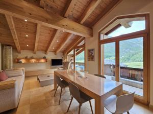 Aramis Dachwohnung 4