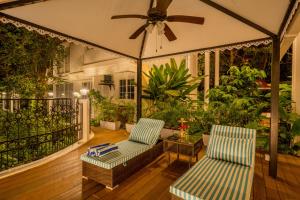 ELIVAAS Prive Suntuarios Casa Iris 4 BHK Getaway with Jacuzzi, Pvt Pool & Gazebo