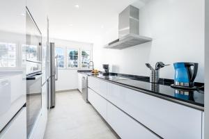 The Penthouse Panorama Exclusive Seafront Estate